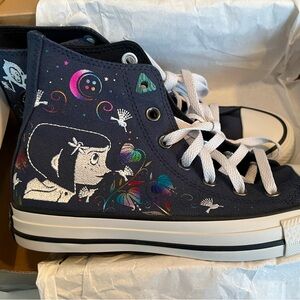 Coraline Converse, Chuck Taylor’s women’s size 7